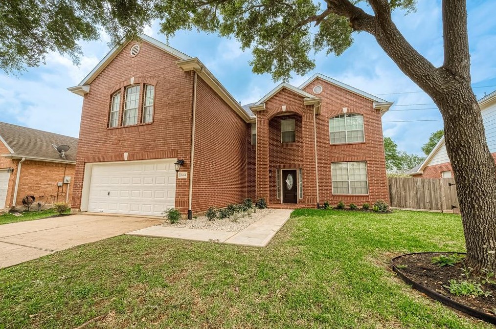 2414 Waterwood Dr, Sugar Land, TX 77479-8903