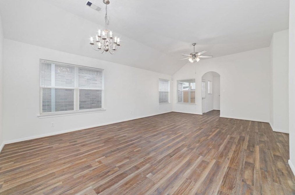 13039 Rose Lndg Dr, Houston TX  77070-5160 exterior