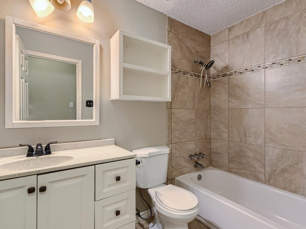 19715 Coppervine Ln, Houston TX  77084-4765 exterior