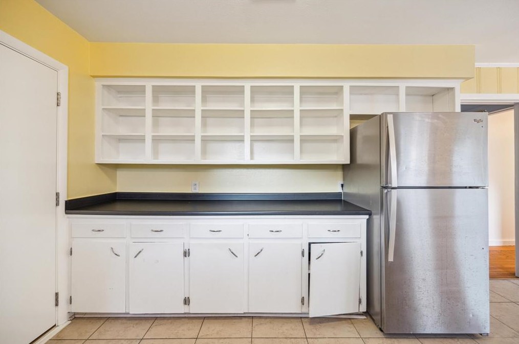 5831 Burr Oak Dr, Houston TX 77092-1407 exterior