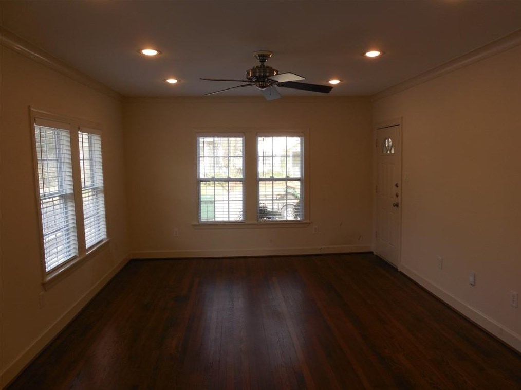 220 E Woodland St, Houston, TX 77009