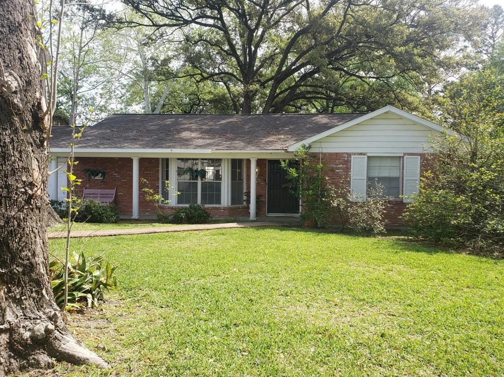 842 Riedel Dr, Houston, TX 77024