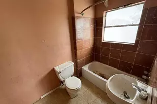 701 Oak Ln, Cottonwood Shores, TX 78657 - Photo 10