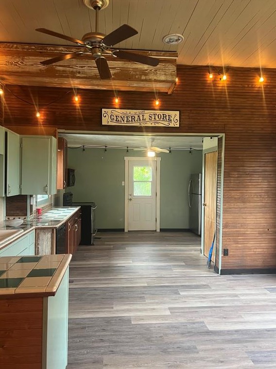360 Burleson Rd, Bellvue, TX 77418