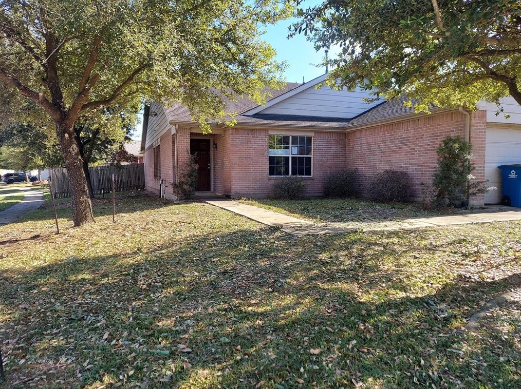 6407 Gardenspring Brook Ln, Spring, TX 77379-1916