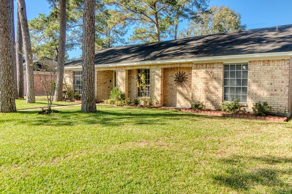 2507 Whispering Springs Dr, Spring TX  77373-9135 exterior