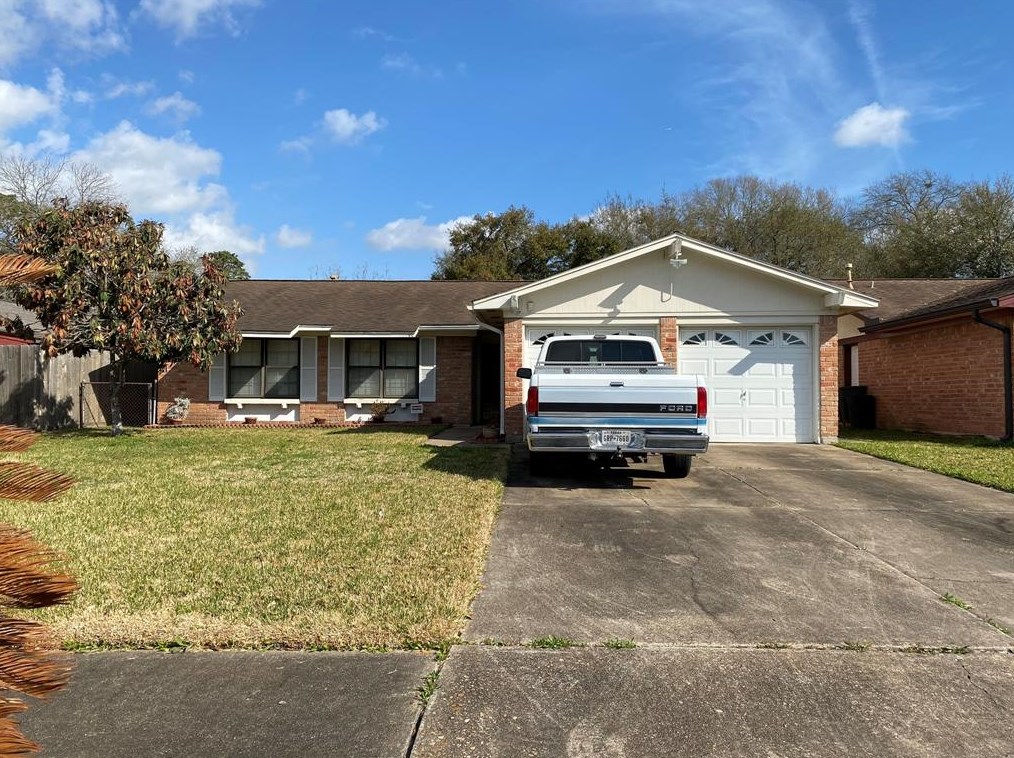 13723 Edgeboro St, Houston, TX 77049-2300