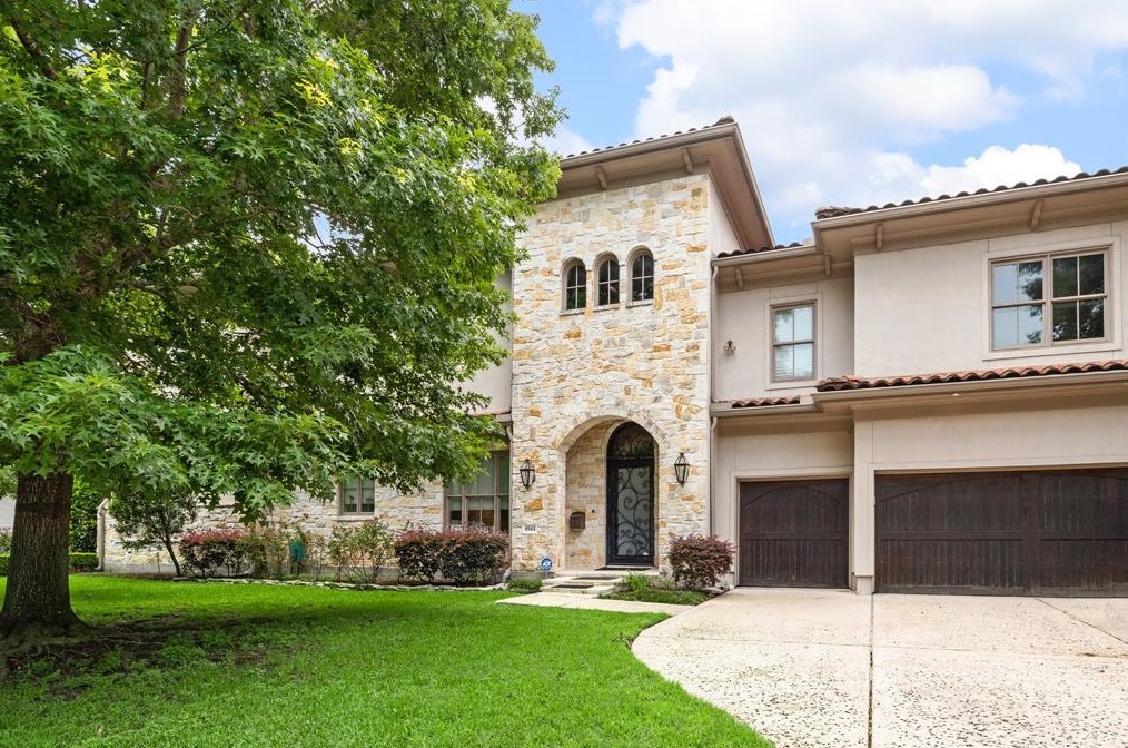 6544 Belmont St, Houston TX  77005-3806 exterior