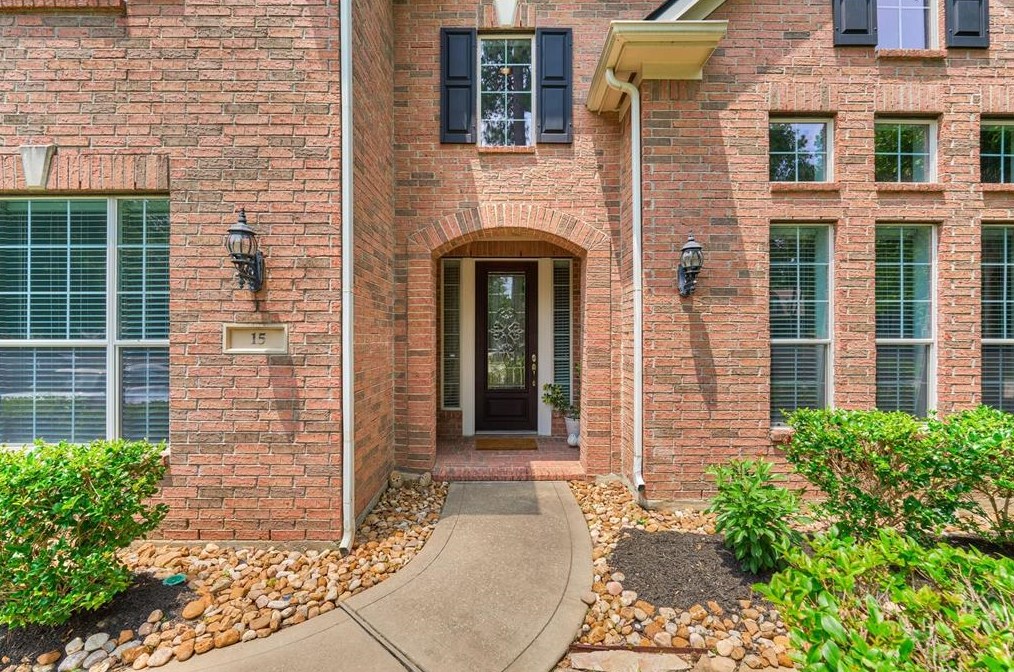 15 Goldwood Pl, Spring TX  77382-2764 exterior