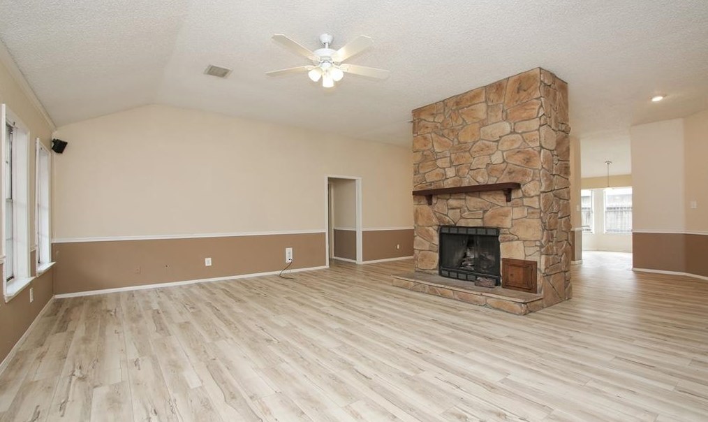 10214 Prospect Hl Dr, Houston TX  77064-5412 exterior