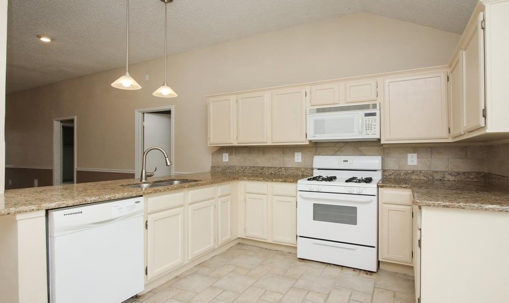 10214 Prospect Hl Dr, Houston TX  77064-5412 exterior