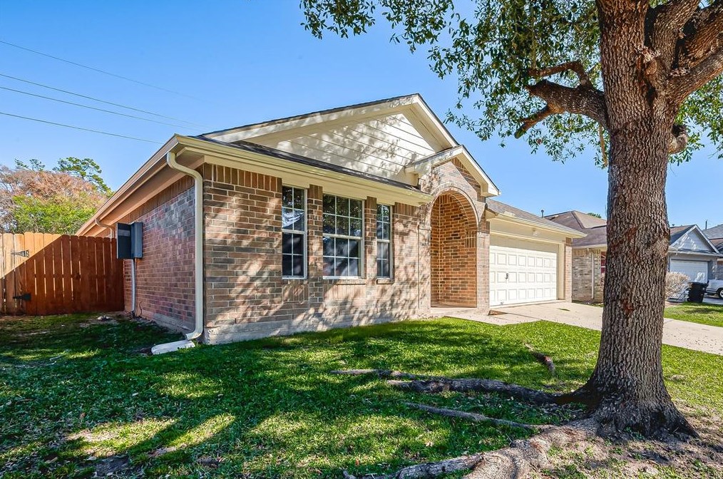 22818 Fairfax Village Cir, Spring TX  77373-4999 exterior