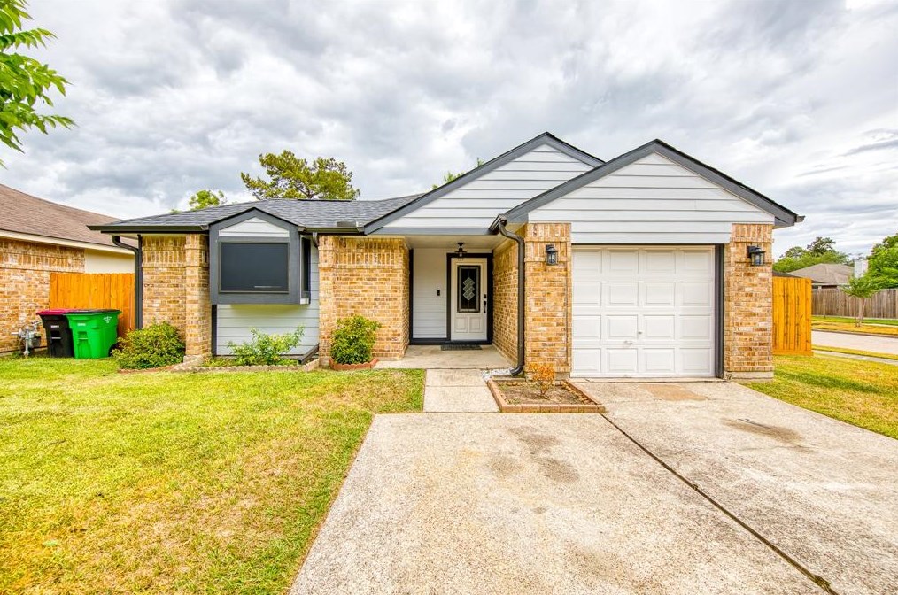 2702 Spring Dusk Ln, Spring TX  77373-6152 exterior