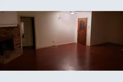 2017 5th Street, Orange, TX 77630 - Photo 2