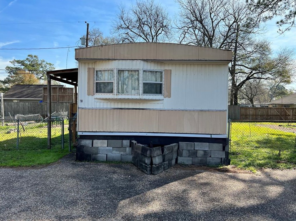 10240 Malcolm Dr #18, Houston, TX 77076