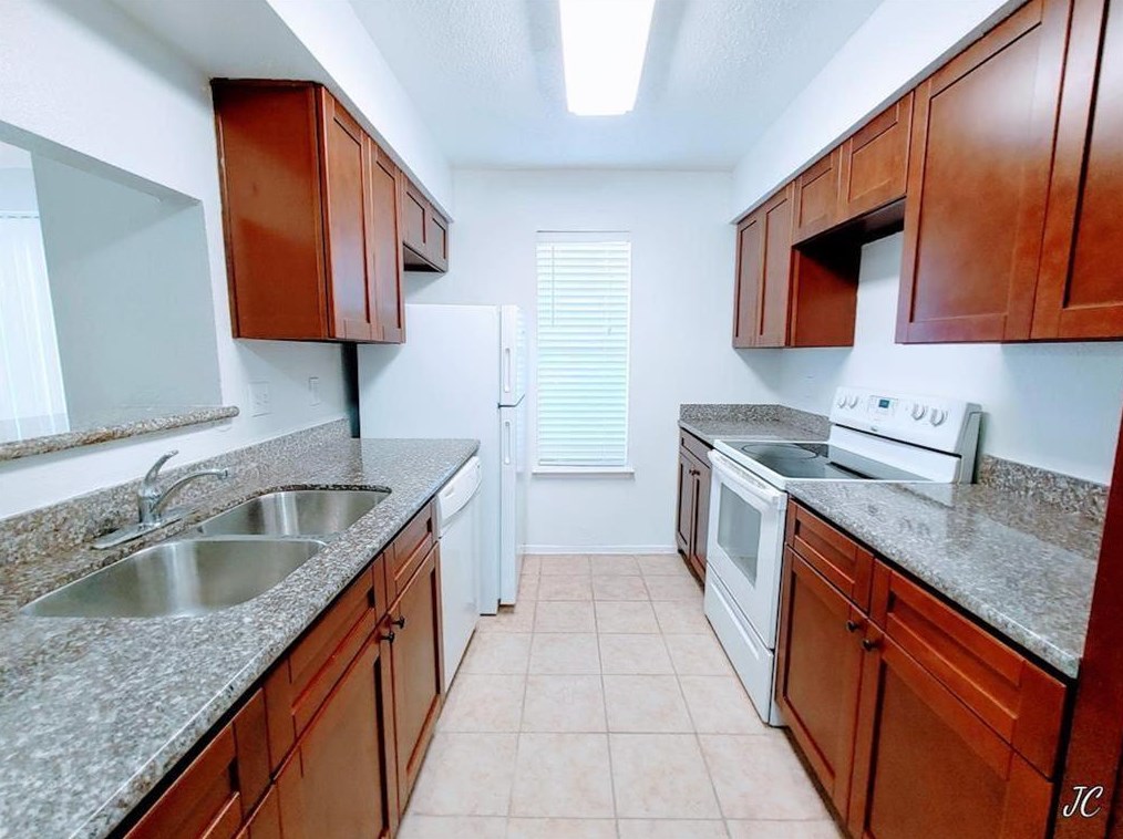 10555 Turtlewood Ct Unit 2002, Houston, TX 77072