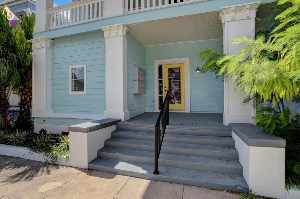 1908 Church St #10, Galveston, TX 77550