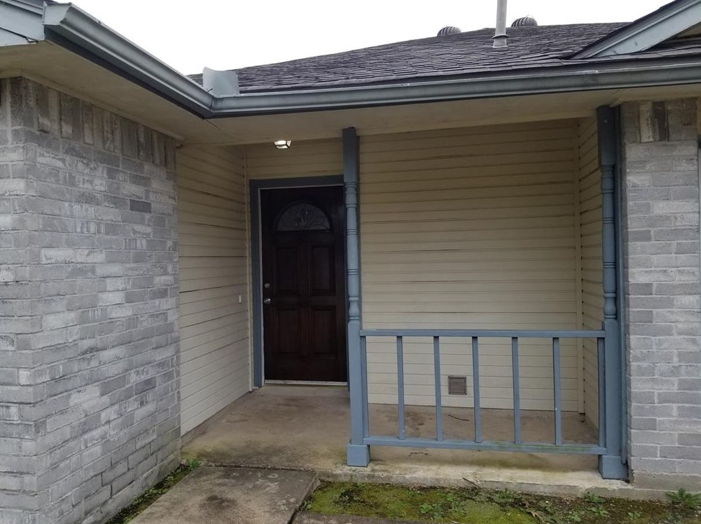 15003 Cedar Ridge Dr, Houston TX  77082-4011 exterior