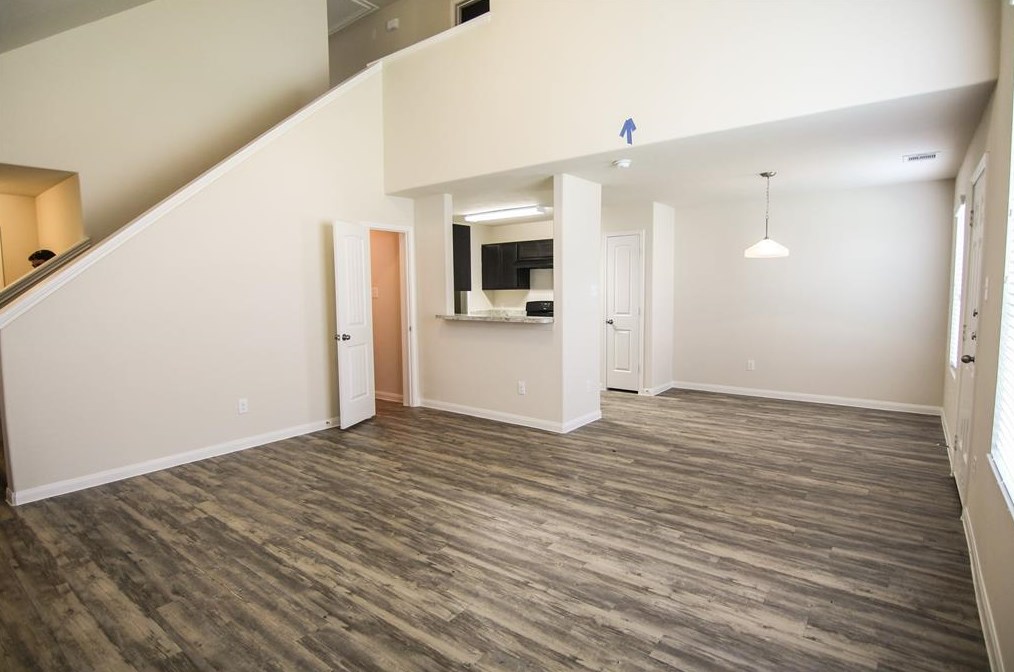 5931 Santa Bernadetta, Houston, TX 77017-5984