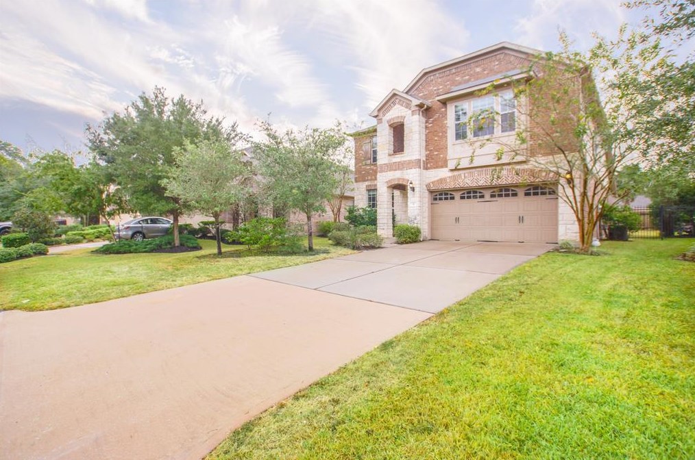 15 Tealight Pl, Tomball, TX 77375