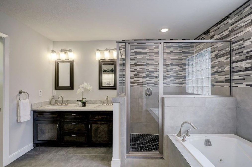 6235 Cindy Ln, Houston TX  77008-5109 exterior