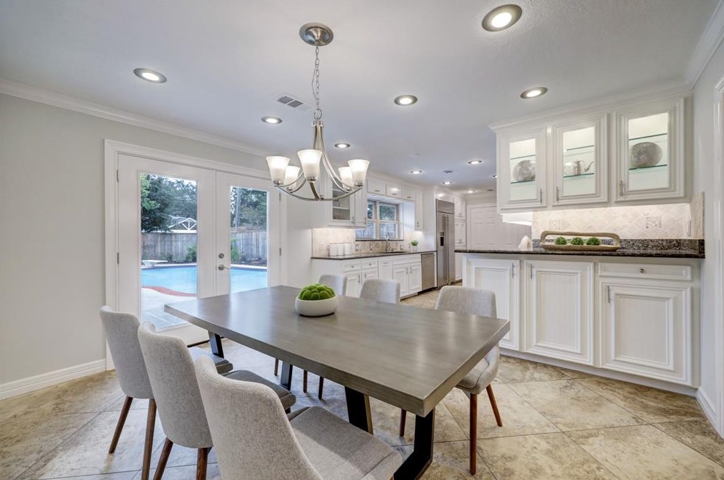 6235 Cindy Ln, Houston TX  77008-5109 exterior