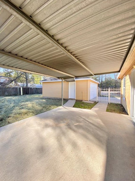 19906 Plantation Estates Dr, Porter TX  77365-6945 exterior