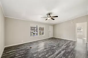 11438 Creek Dr, Cleveland, TX 77328 - Photo 10