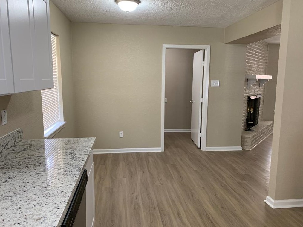 11703 Evelyn Cir, Houston TX  77071-3401 exterior