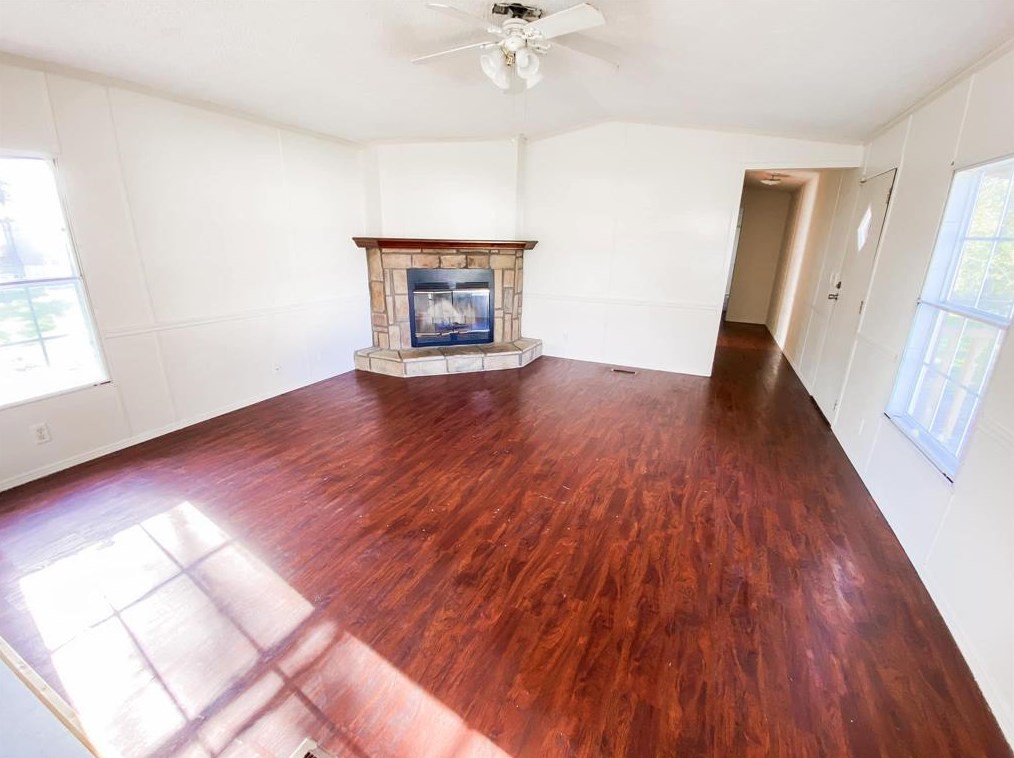2294 Fm 980 Rd #c, Huntsville, TX 77320