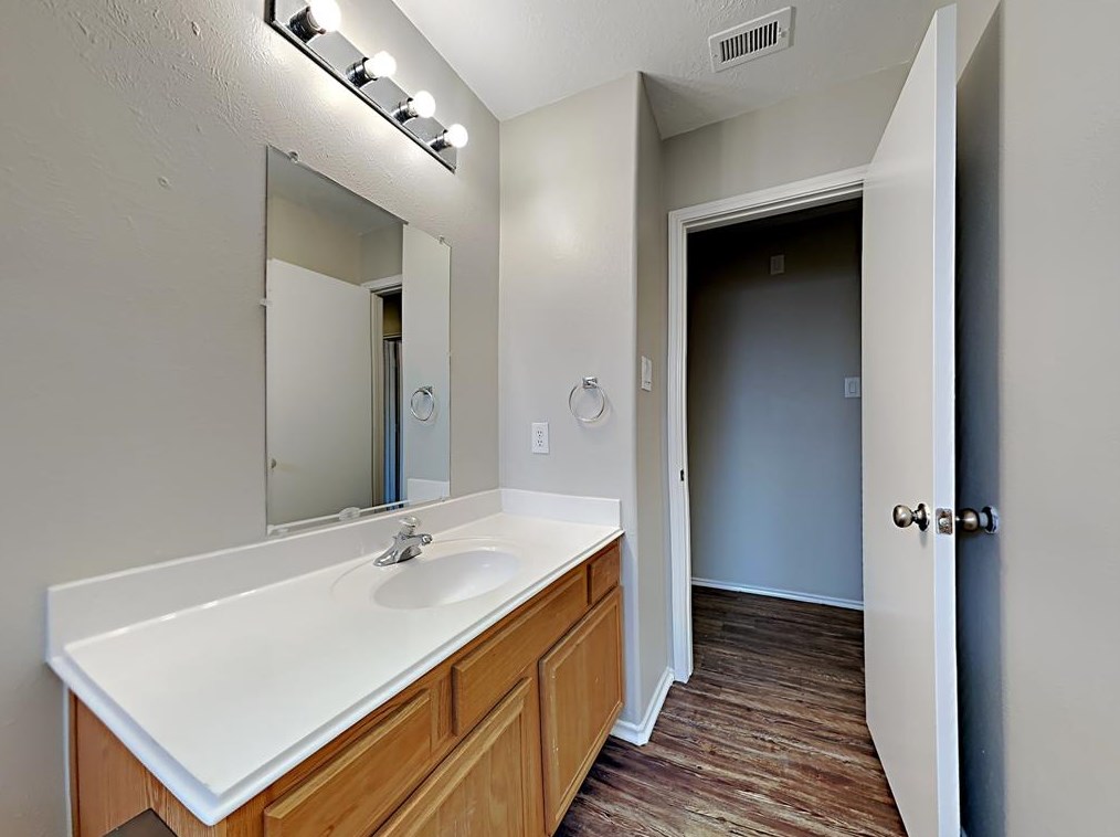 22238 Queenbury Hills Dr, Houston TX  77073-5682 exterior