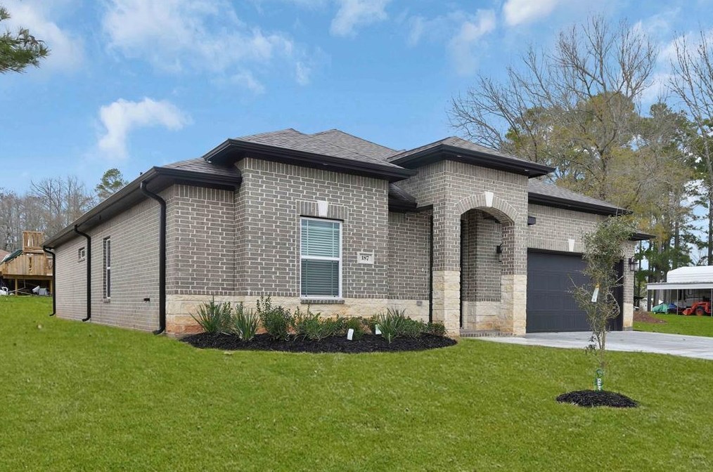 187 Kathy Ln, Livingston, TX 77351-0909