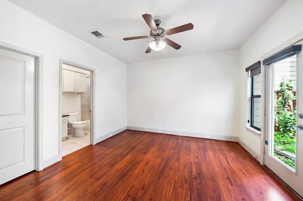 4127 Dickson St, Houston TX  77007-7318 exterior