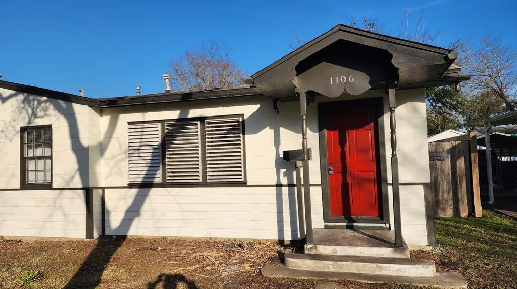 1106 12th 1/2 St N, Texas City, TX 77590