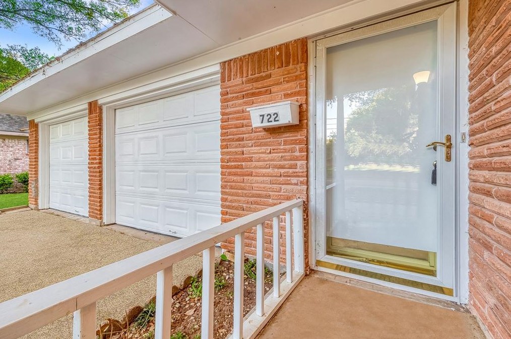 722 Venice St, Sugar Land, TX 77478
