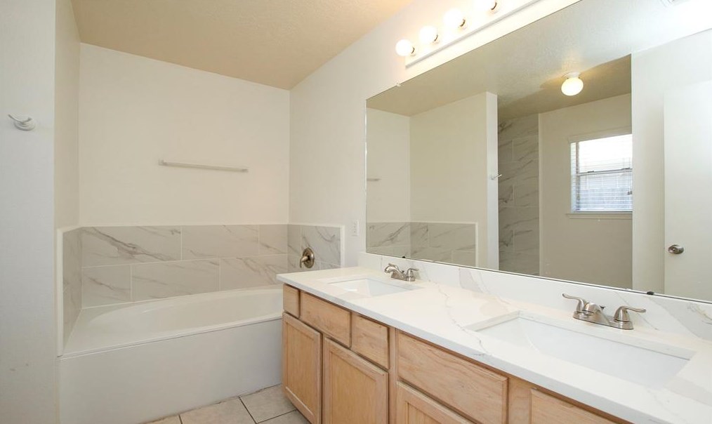 3703 Apple Holw Ln, Humble TX 77396-3937 exterior