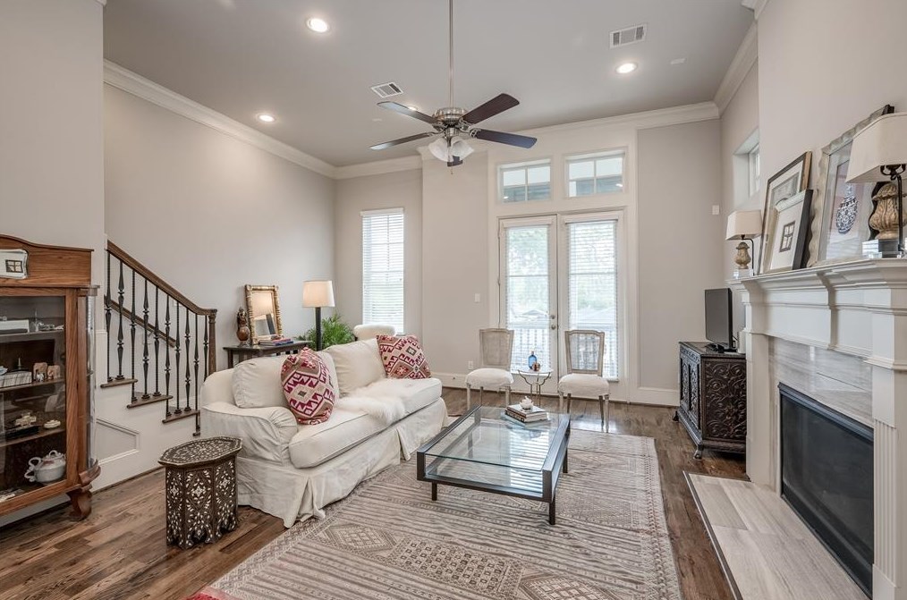 266 28th St, Houston TX  77008-2106 exterior