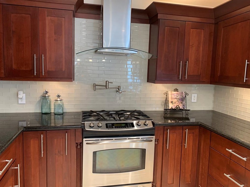 18531 Pt Lookout Dr, Houston TX  77058-4026 exterior