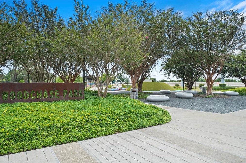 3900 Woodchase Dr Apt 52, Houston, TX 77042