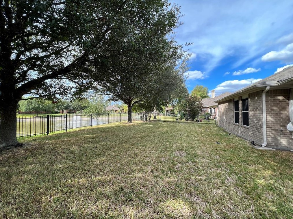 9419 Borden Bluff Ln, Houston TX  77095-5929 exterior