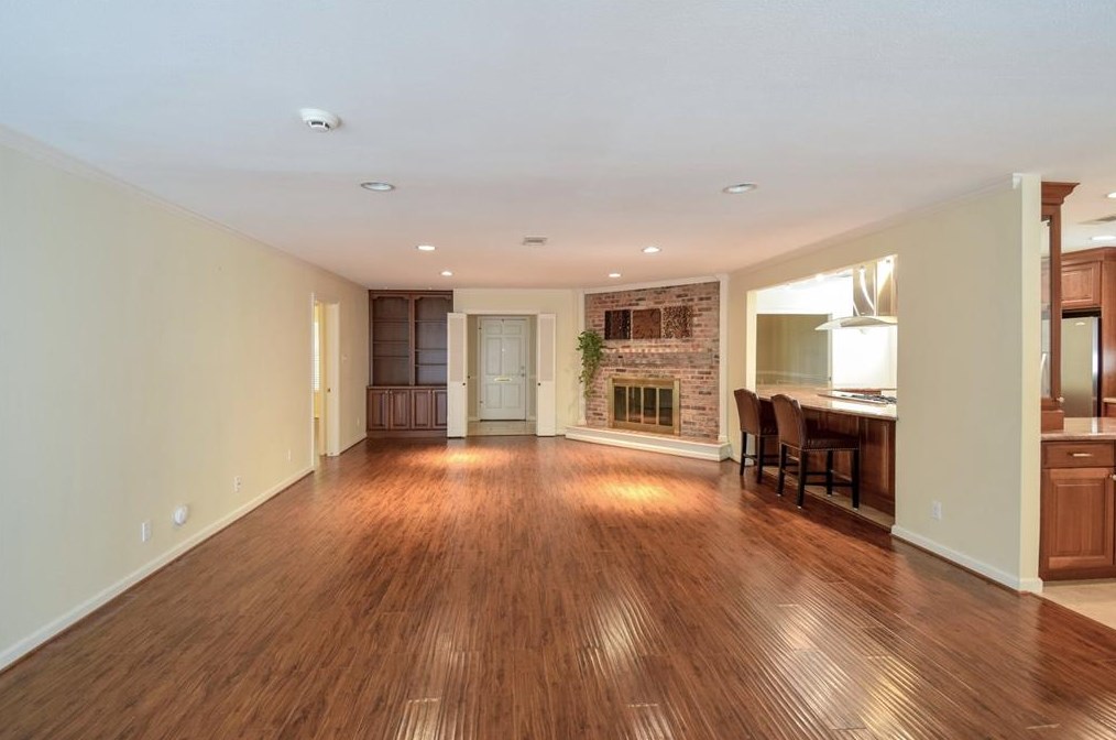 12418 Perthshire Rd, Houston TX  77024-4105 exterior