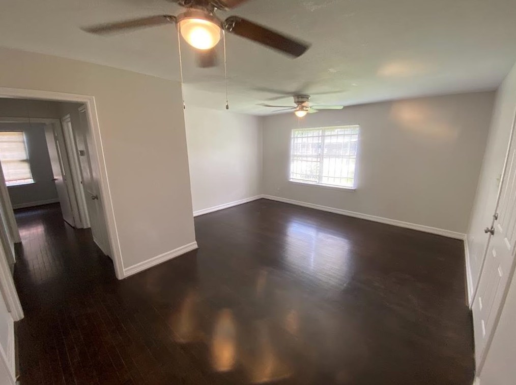 5731 Belmark St, Houston, TX 77033