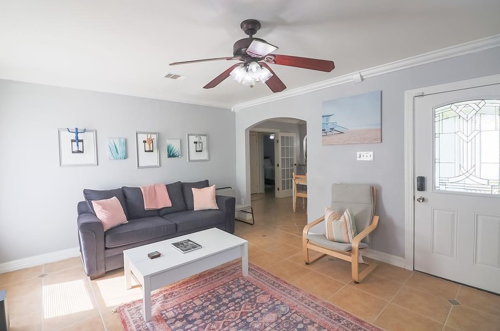 5607 Stewart Ave, Galveston, TX 77551