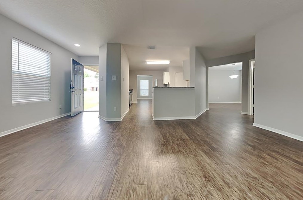 16937 Wren Hill St, Conroe, TX 77385