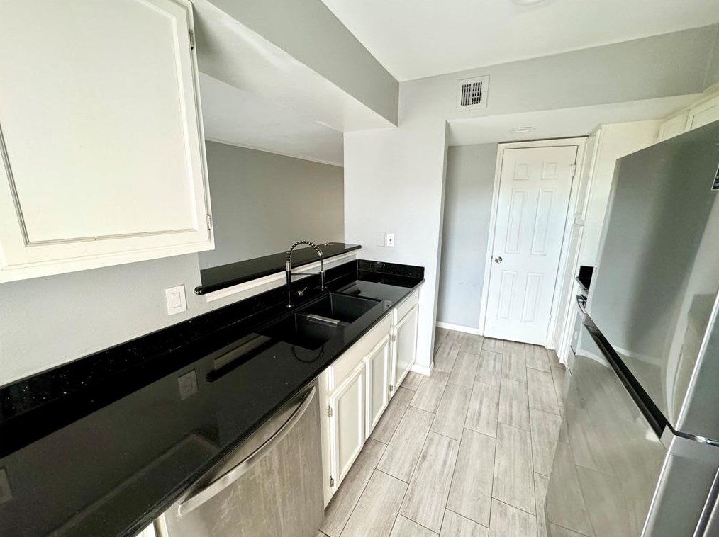 14600 Fonmeadow Dr, Houston TX  77035-6672 exterior