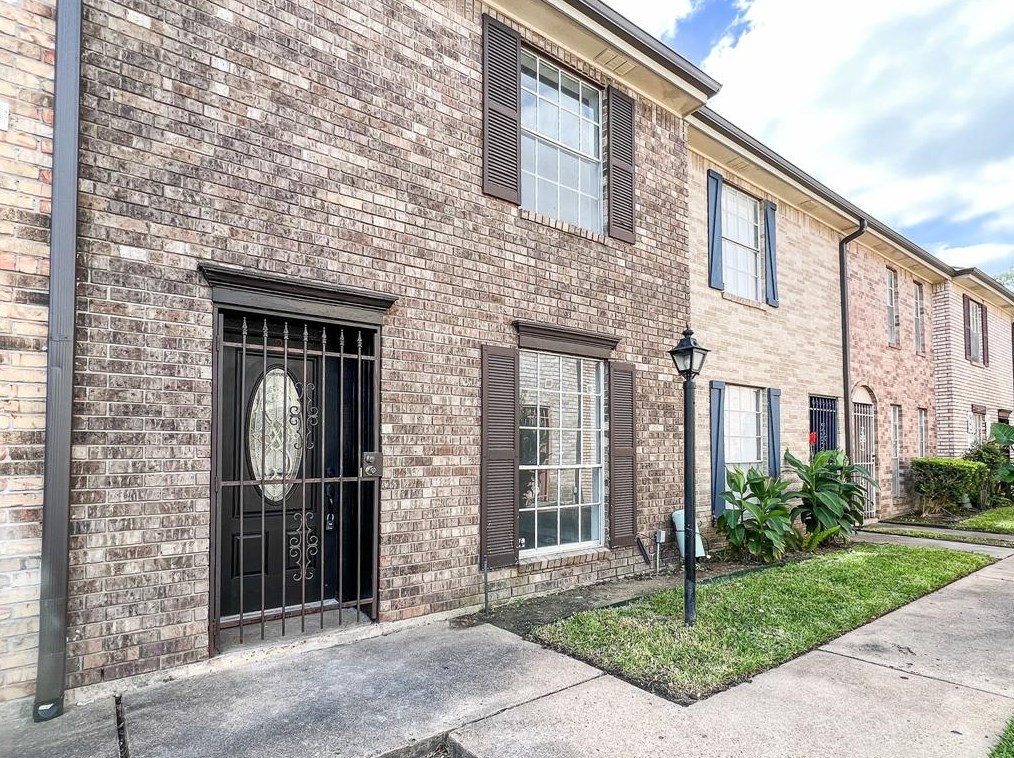 1715 Moritz Dr #2, Houston, TX 77055