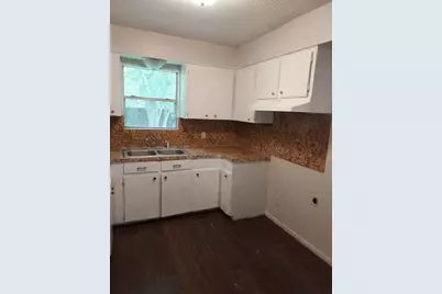 215 Blackshear Street, Tomball, TX 77375 - Photo 10