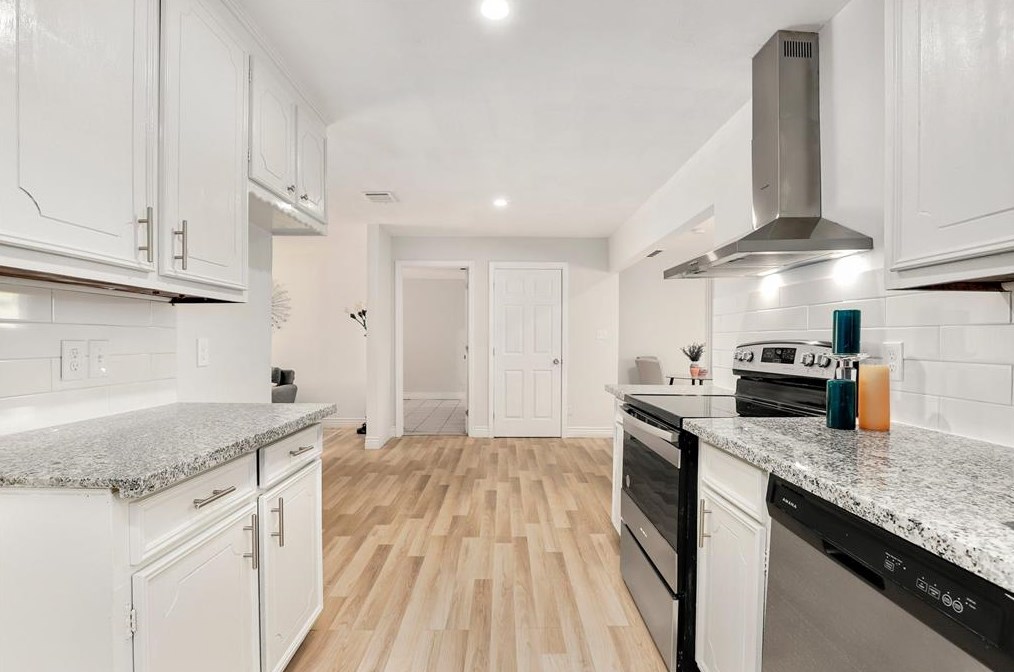 509 Witcher Ln, Houston TX  77076-4719 exterior