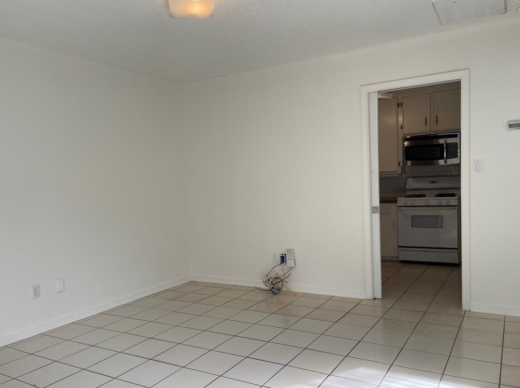 1522 Nicholson St, Houston, TX 77008