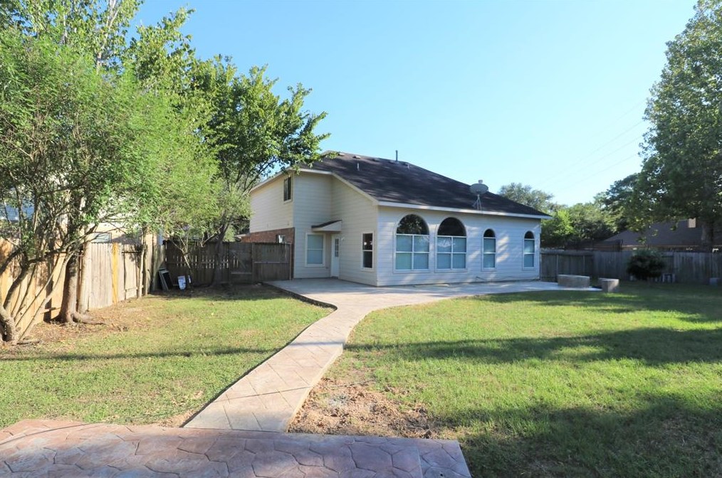 3343 Amber Meadow Dr, Katy, TX 77449-4931